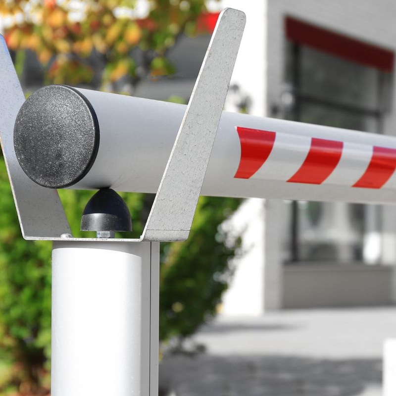 Fabbrica, installazione, manutenzione di porte automatiche TOPP AUTOMAZIONI. Installazione e manutenzione automatismi per ingressi carrabili e pedonali. Cancelli a battente, scorrevoli, barriere veicolari, porte sezionali, basculanti, serrande, FAAC, BFT, CAME, TOPP, NICE, GEZE, GENIUSS, DITEC, ENTREMATIC, MANUSA, TRELINEA, PA,