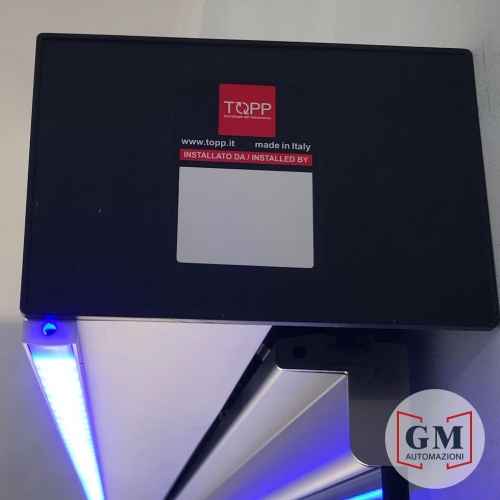 Fabbrica, installazione, manutenzione di porte automatiche TOPP AUTOMAZIONI. Installazione e manutenzione automatismi per ingressi carrabili e pedonali. Cancelli a battente, scorrevoli, barriere veicolari, porte sezionali, basculanti, serrande, FAAC, BFT, CAME, TOPP, NICE, GEZE, GENIUSS, DITEC, ENTREMATIC, MANUSA, TRELINEA, PA,